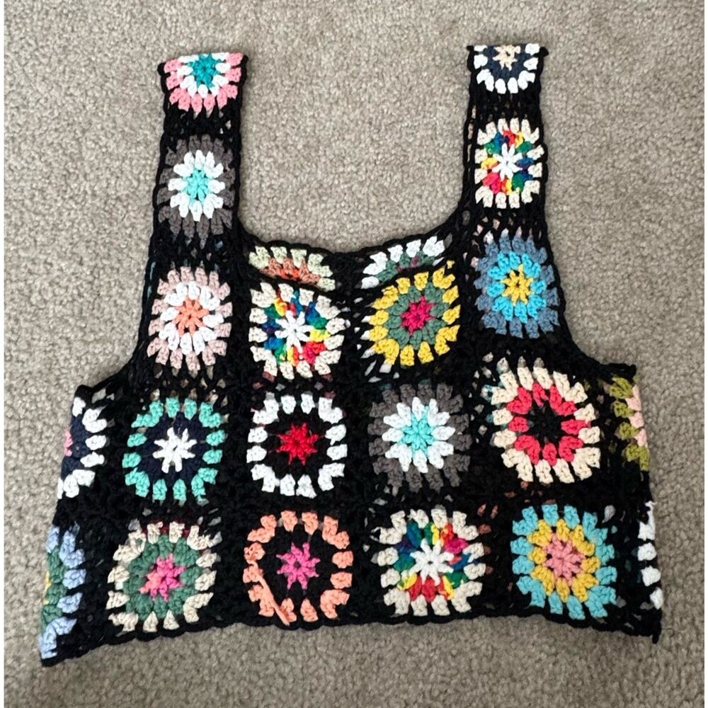 Le Lis Womens Medium Black Multicolor Crochet Granny Square Crop Tank Top
